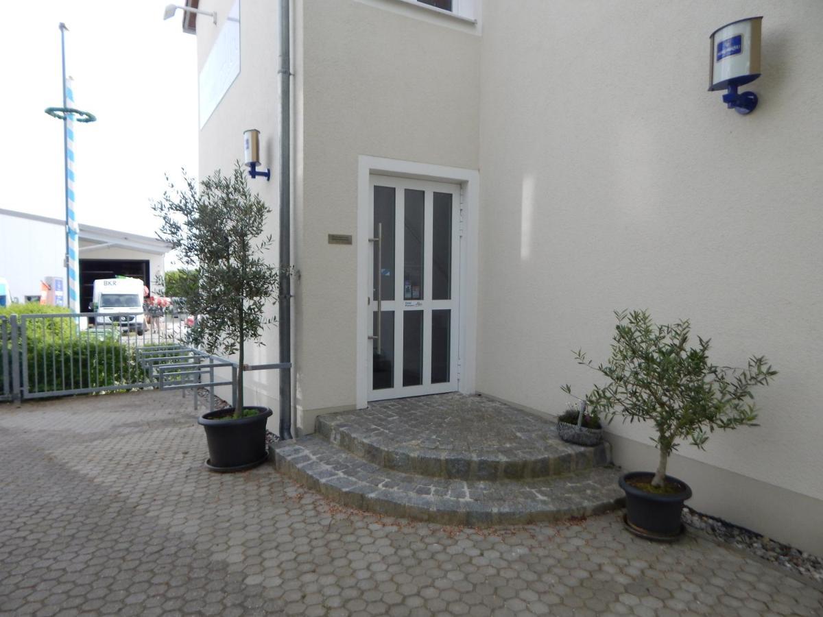 Hotel Alex Stammham Extérieur photo